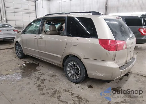 2008 Toyota Sienna Xle z USA, uszkodzony, nr VIN 5TDZK22C08S200437